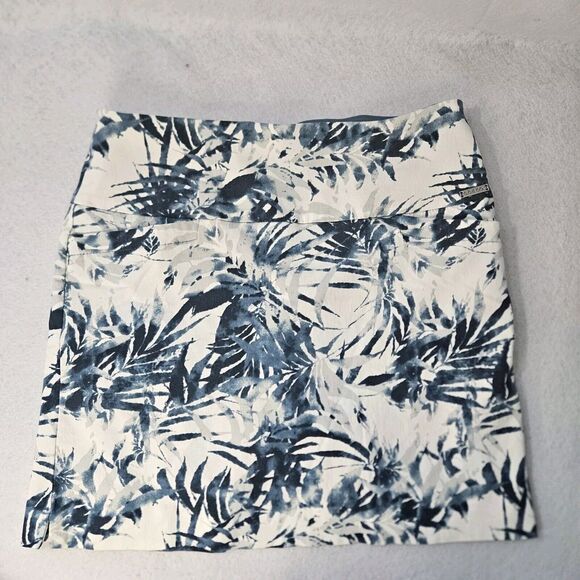 SC & CO Skort Sz L Blue & White Leaf Tummy Control Pockets Golf Tennis - Picture 1 of 7